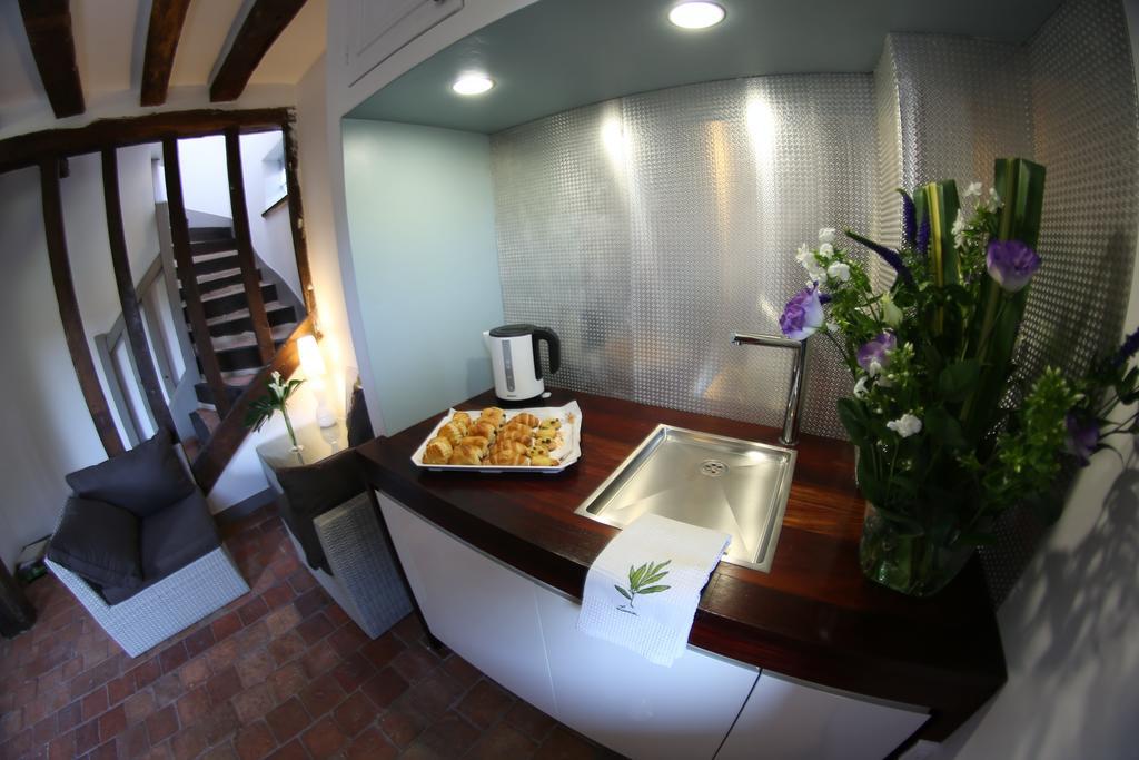Du Cote De Chez Jos Hotel Bezons Kültér fotó