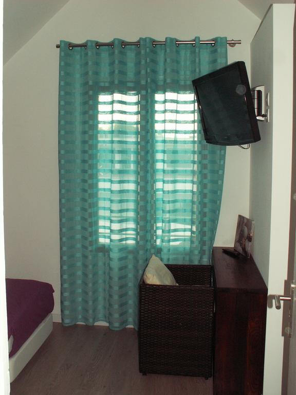 Du Cote De Chez Jos Hotel Bezons Szoba fotó