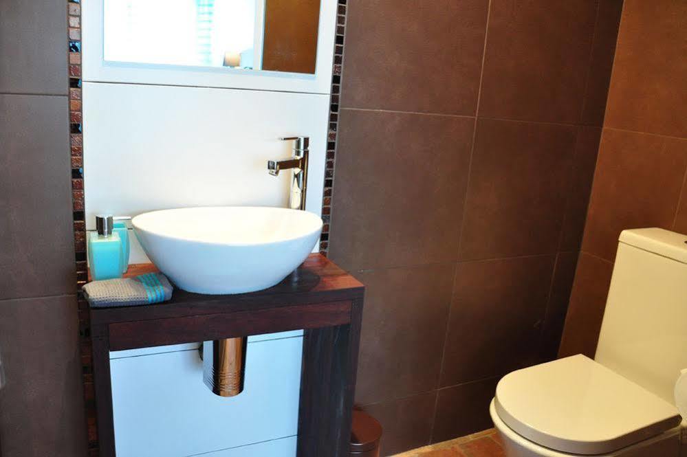 Du Cote De Chez Jos Hotel Bezons Kültér fotó