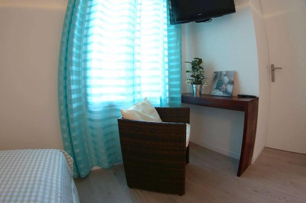 Du Cote De Chez Jos Hotel Bezons Kültér fotó